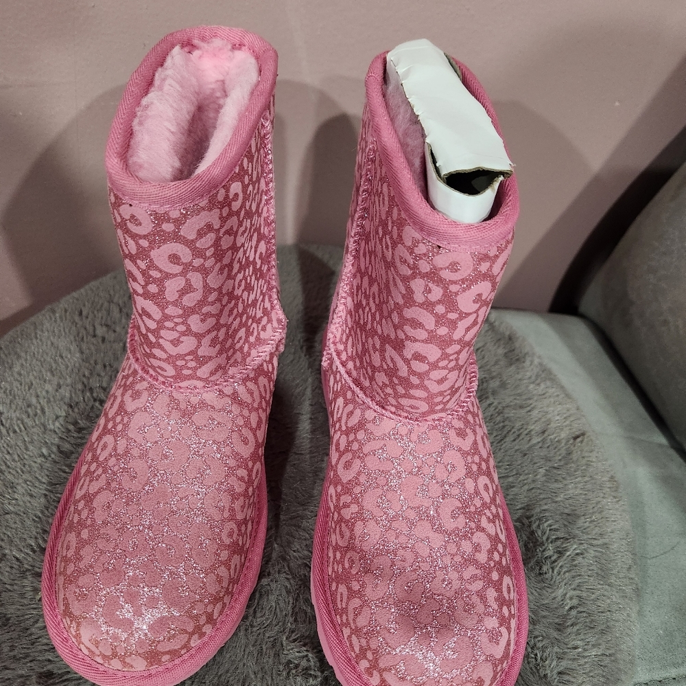 Kids uggs boots